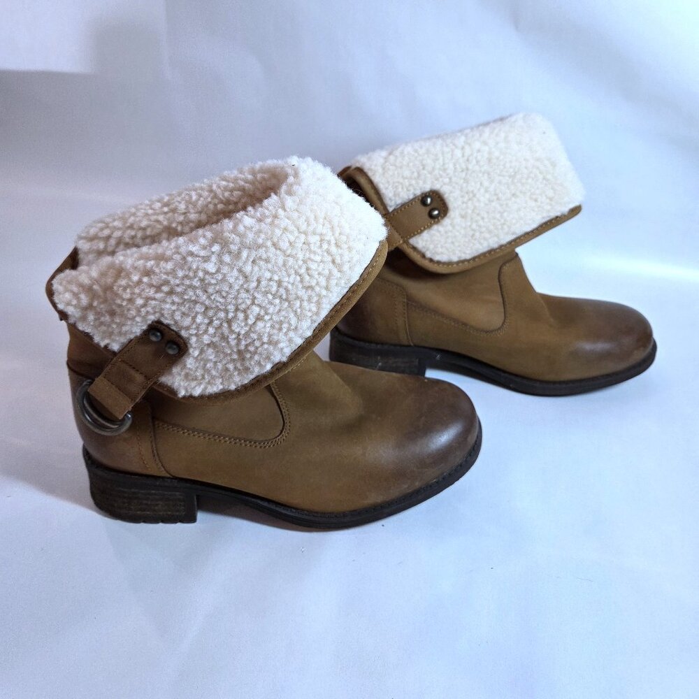 NWOT UGG Australia ALDON WATER-RESISTANT Chestnut LEATHER WOOL CUFF BOOTS Size 6